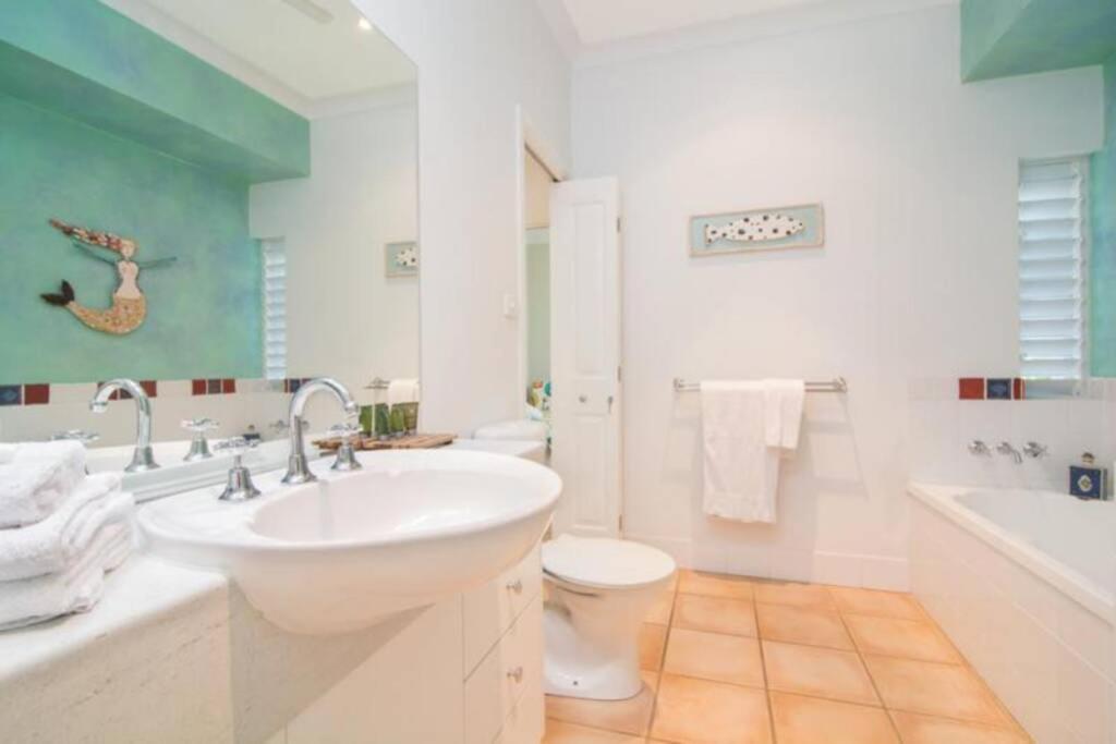 Villa Beauty Tiny Walk To Sea Port Douglas Exterior foto